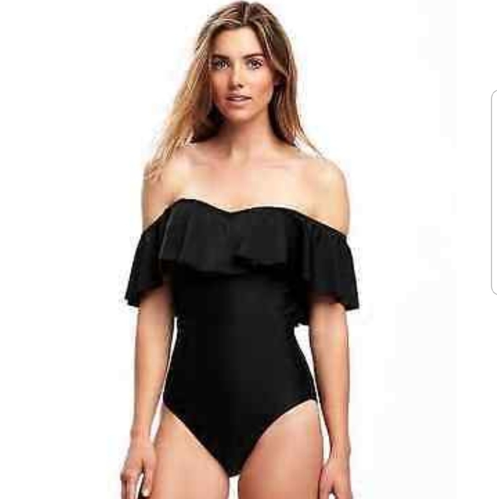 NWOT Old Navy Swimsuit